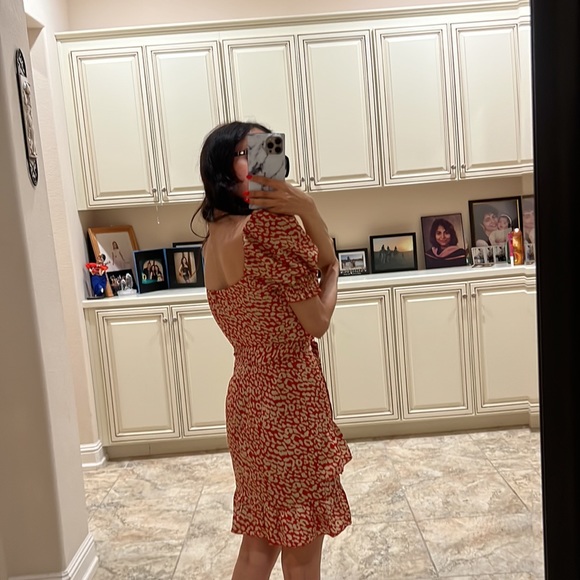 New revolve dress - Picture 5 of 8